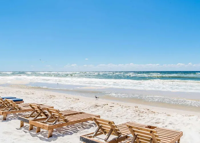 Holiday home Crystal Shores 202