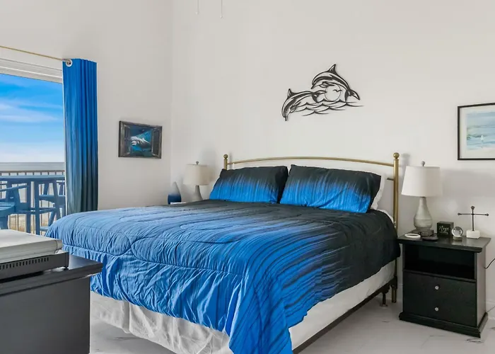 Crystal Shores 202 Holiday home